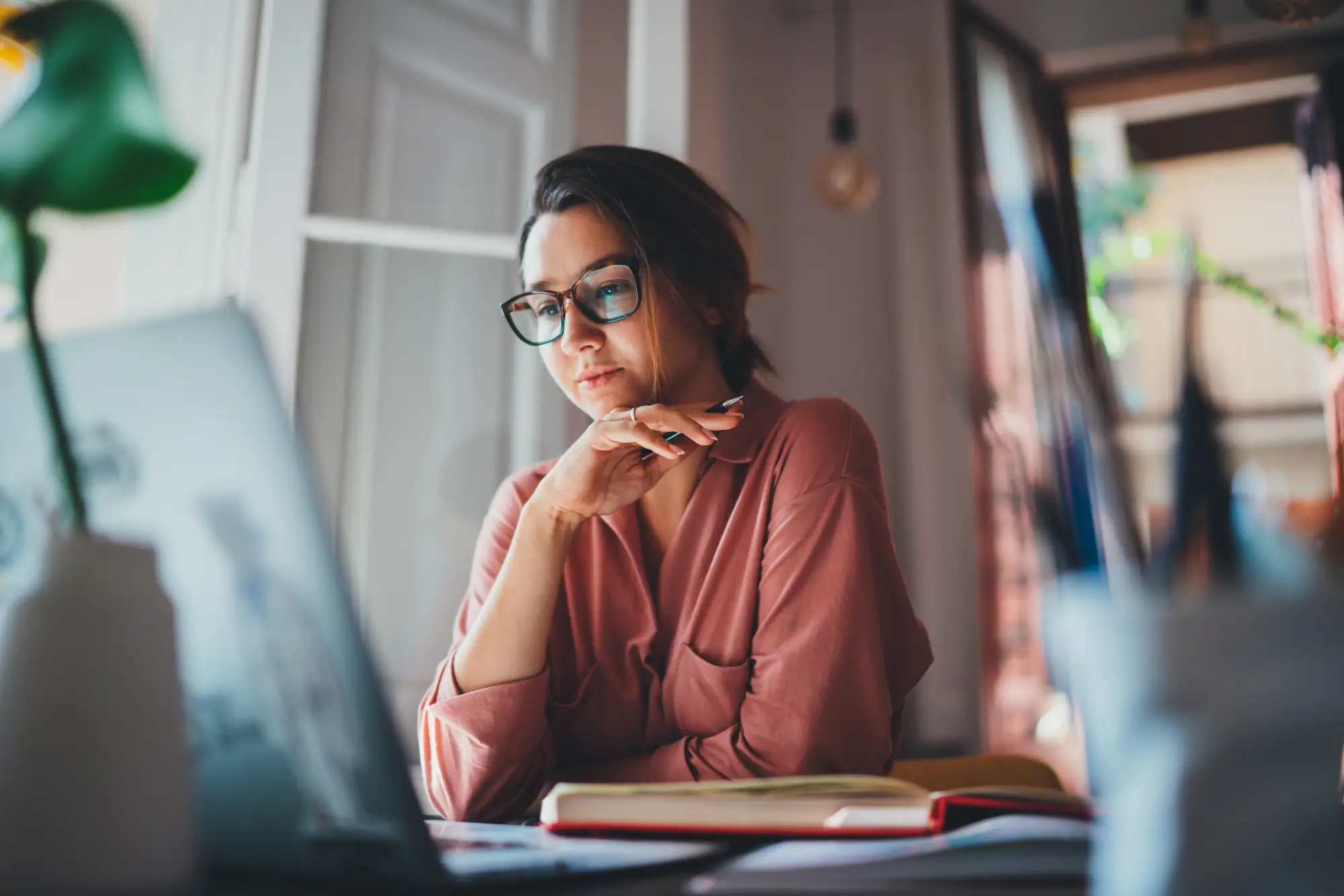 Jak zadbać o oczy podczas pracy przy komputerze? 4 AdobeStock 322174402